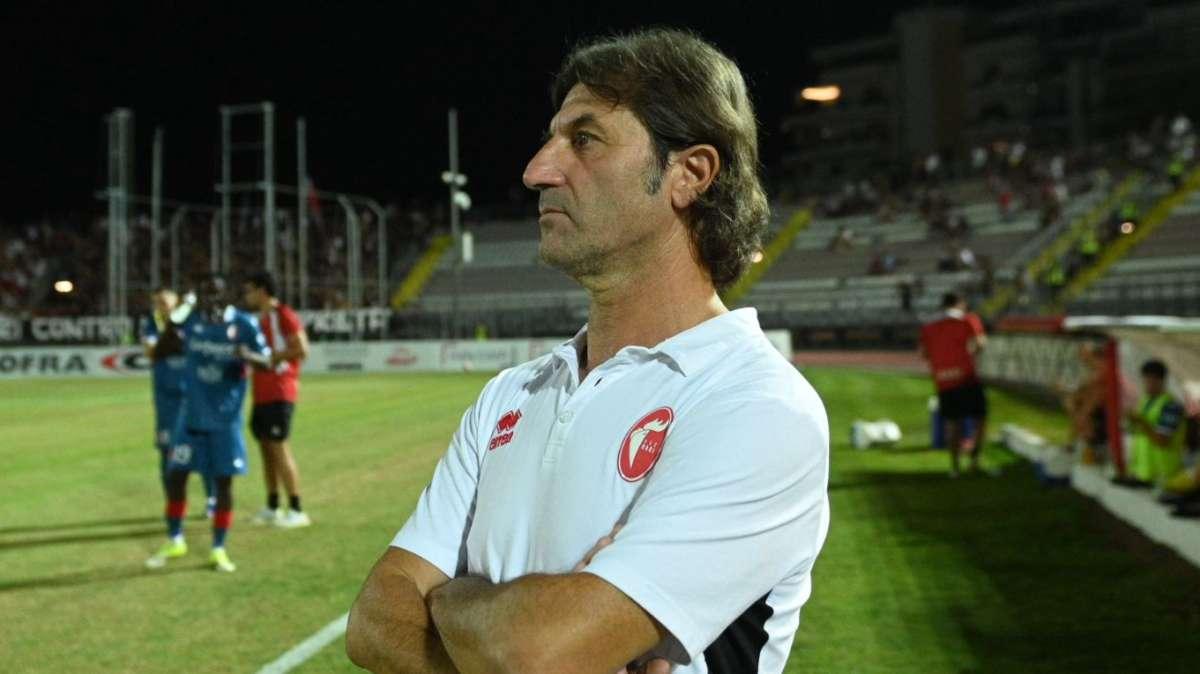 Rastelli: “Punteggio eccessivo. Non contesto l’atteggiamento, ho visto una buona squadra”