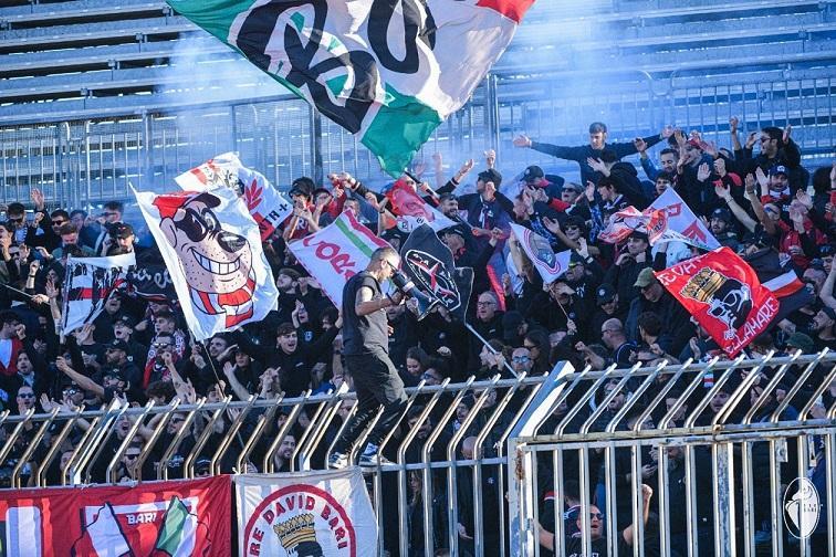 VIDEO - Bari, buona la prima davanti a pochi intimi. L'opinione dei tifosi...