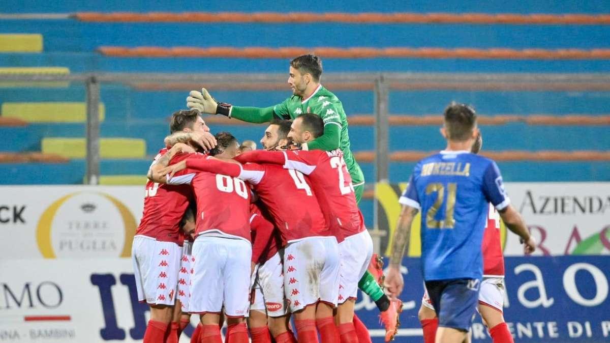 Le pagelle dei biancorossi: Antenucci, prestazione da leader. Paponi e Botta sugli scudi