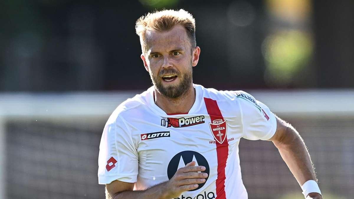 Di Gennaro: "Al Bari servono 3 acquisti. Per l'attacco Gytkjaer meglio di Simy. Obiettivo? Essere mina vagante" 