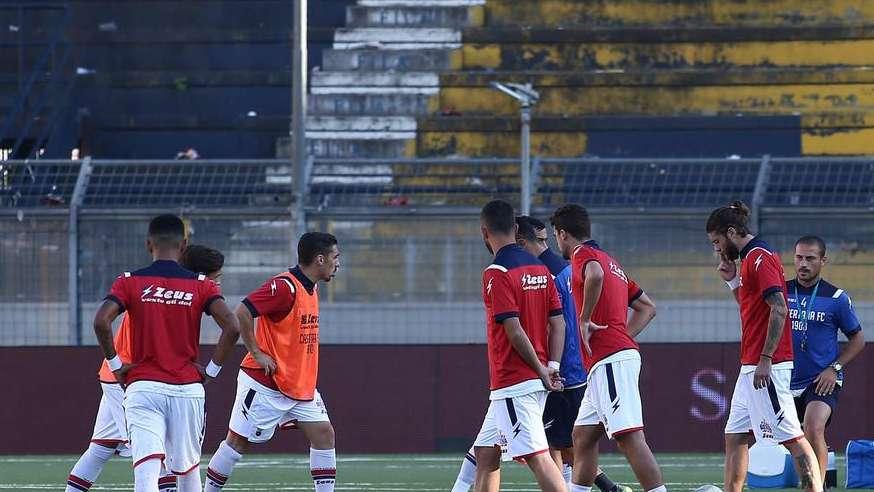 Casertana, un positivo al Covid-19: slitta il match contro il Teramo