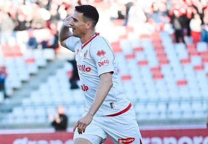 Difesa poco attenta, torna il vero Sibilli. Ancora in gol Lasagna. Le pagelle dei biancorossi