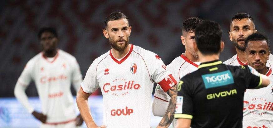 CdS - Bari, sterile assedio. Longo non svolta. Falletti...
