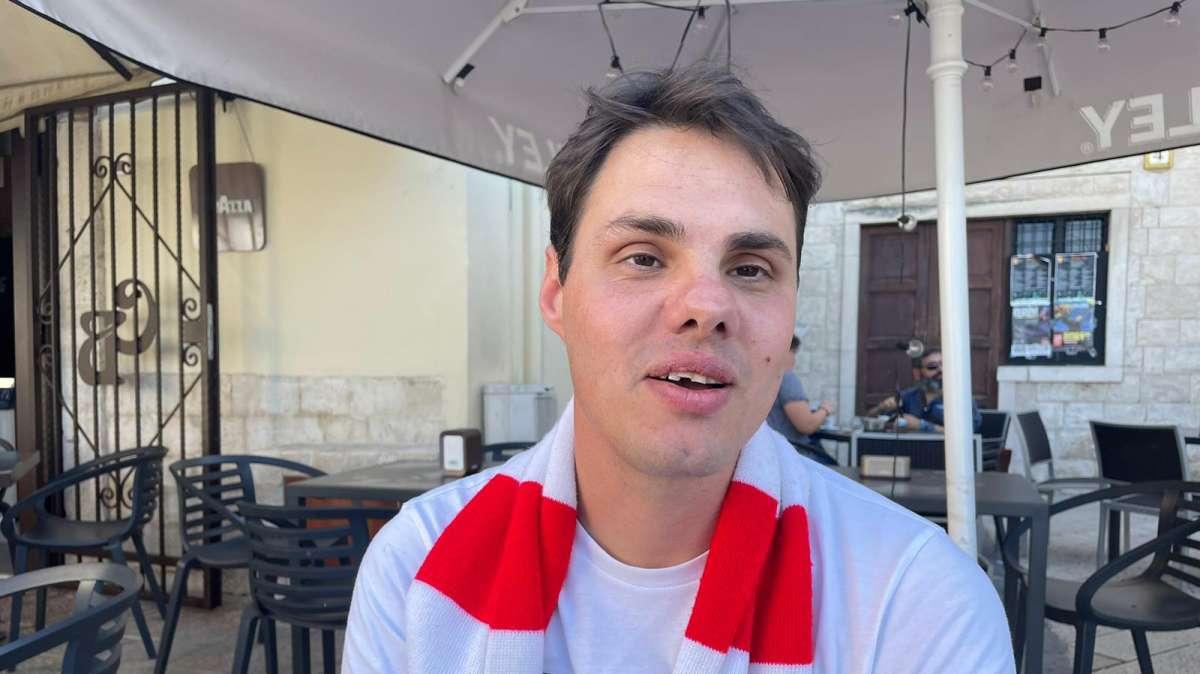 VIDEO - Sebastiano, tifoso speciale: "Amo il Bari, lo 'vedo' col cuore"