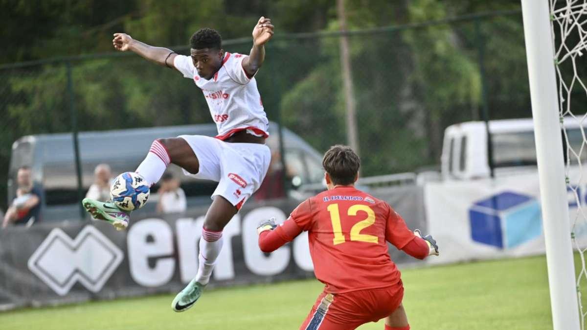 Rep - In difesa l'obiettivo è Biraschi. Almeno tre club di A su Akpa-Chukwu: ecco l'intenzione del Bari