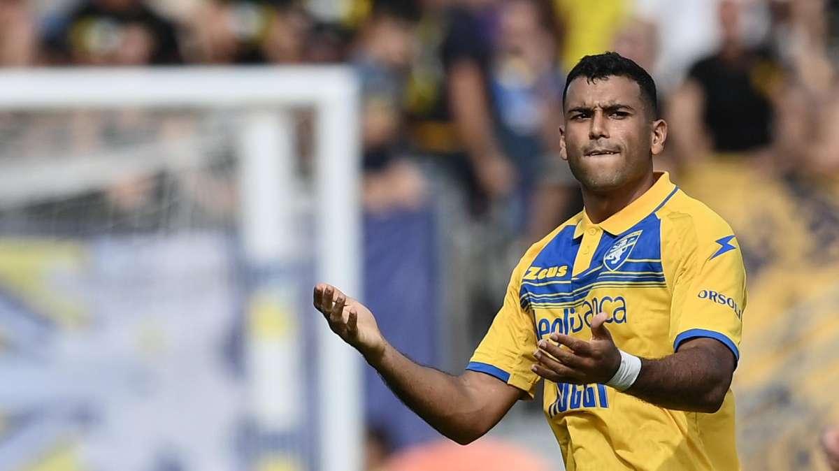 Cheddira stoppa il Napoli con una doppietta al 'Maradona' 