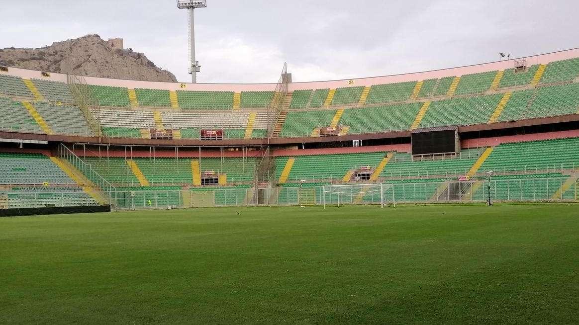 Emergenza Covid-19, ufficiale il rinvio di Catanzaro-Palermo