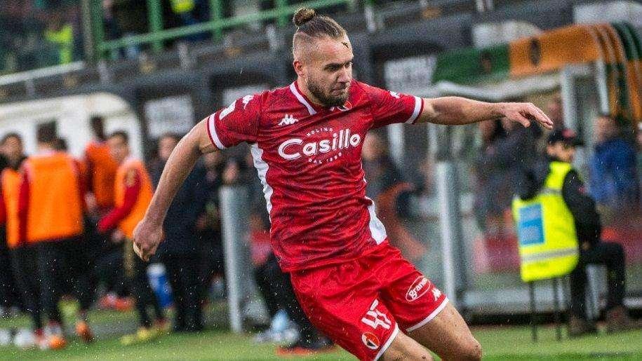 Puscas titolare con la sua Romania! Le formazioni ufficiali