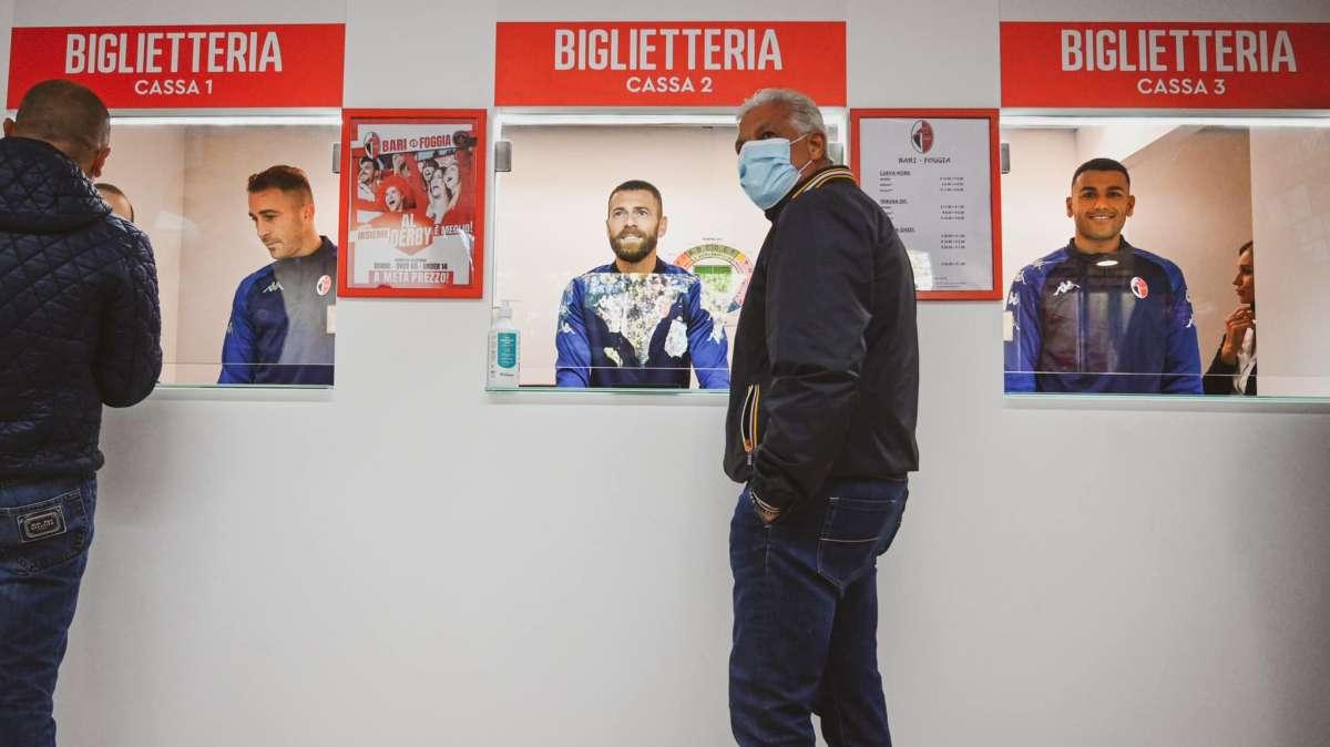 Biglietto ... a sorpresa: in cassa i tifosi trovano i bomber di ieri