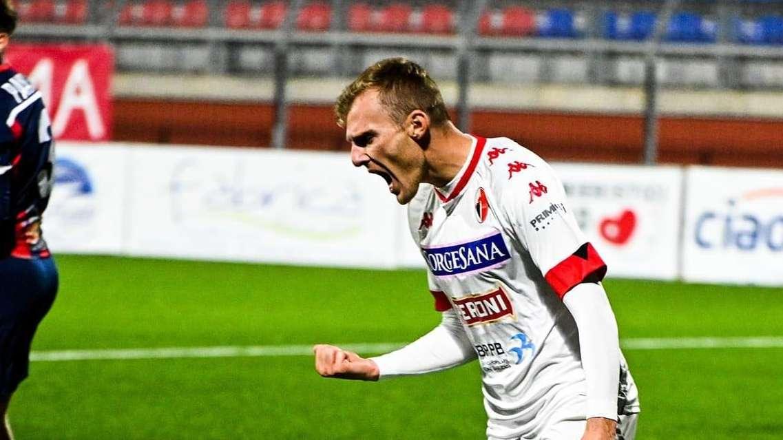 Bari-Ternana e la valanga di ex. Terni biancorossa. Passato in Umbria per quattro galletti