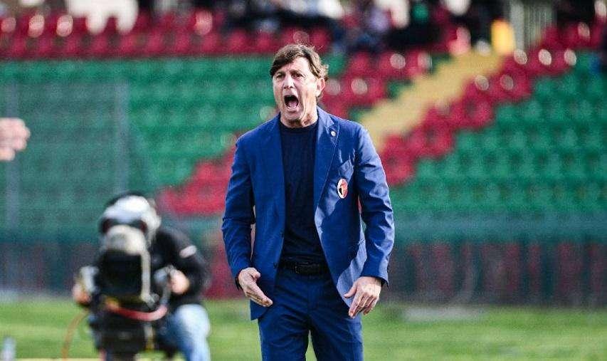 Bari-Benevento, le probabili: Folo dalla panca, dubbio sulla trequarti. Tornano due big