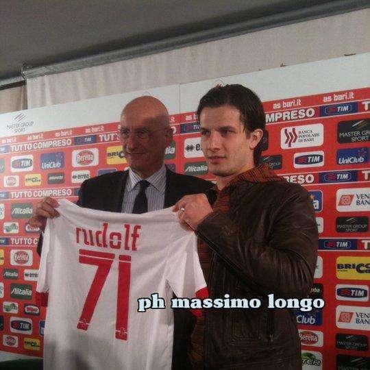 FOTO di Massimo Longo - Rudolf Gergely con il dg Claudio Garzelli