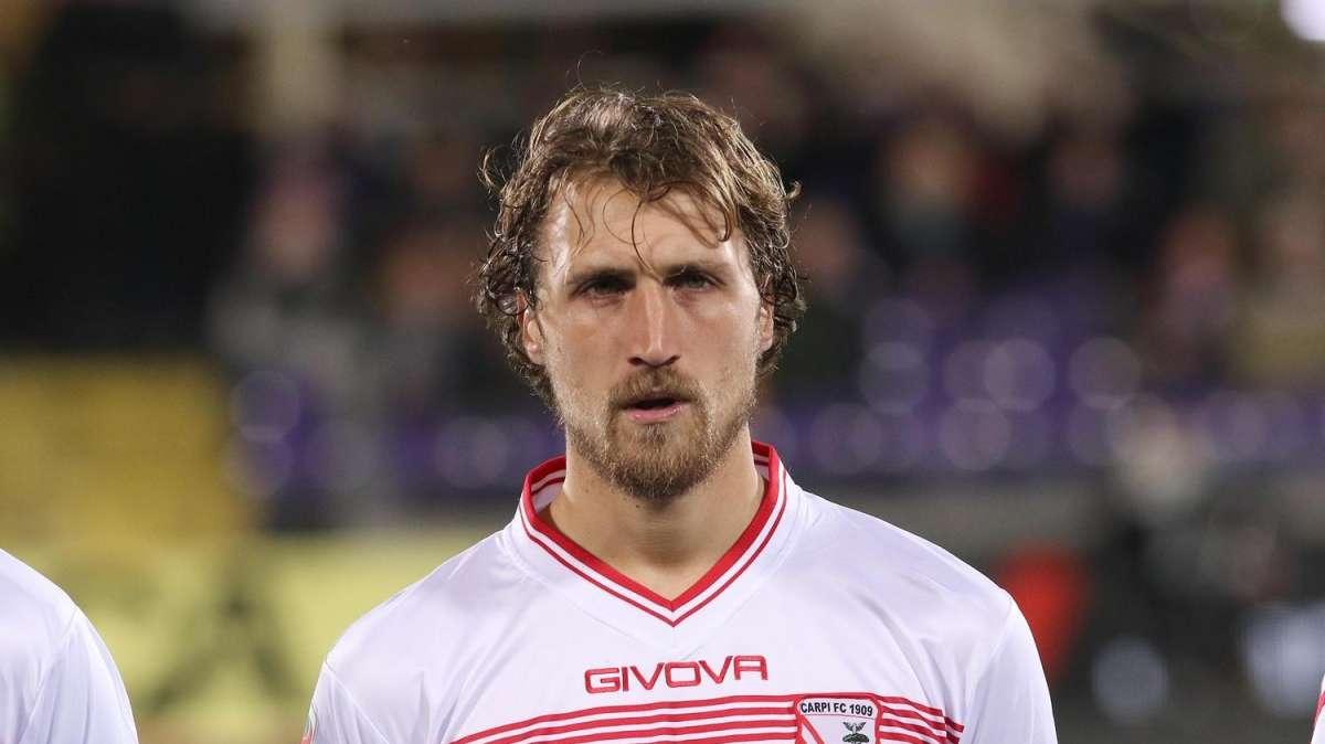 UFFICIALE - Lorenzo Lollo è un nuovo calciatore del Bari. Triennale per il centrocampista