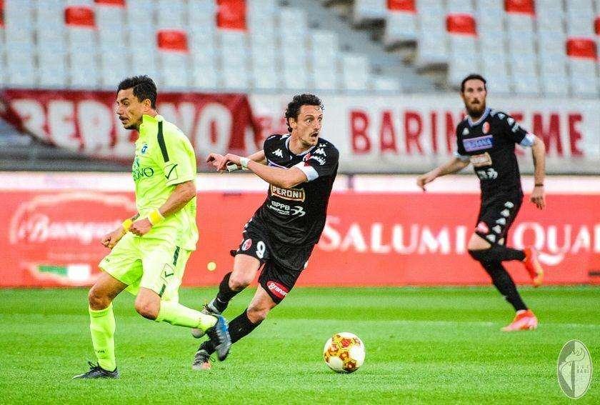 Rolando: "Dispiaciuti per il risultato ma non dobbiamo abbatterci. L'Avellino ha avuto più cattiveria"