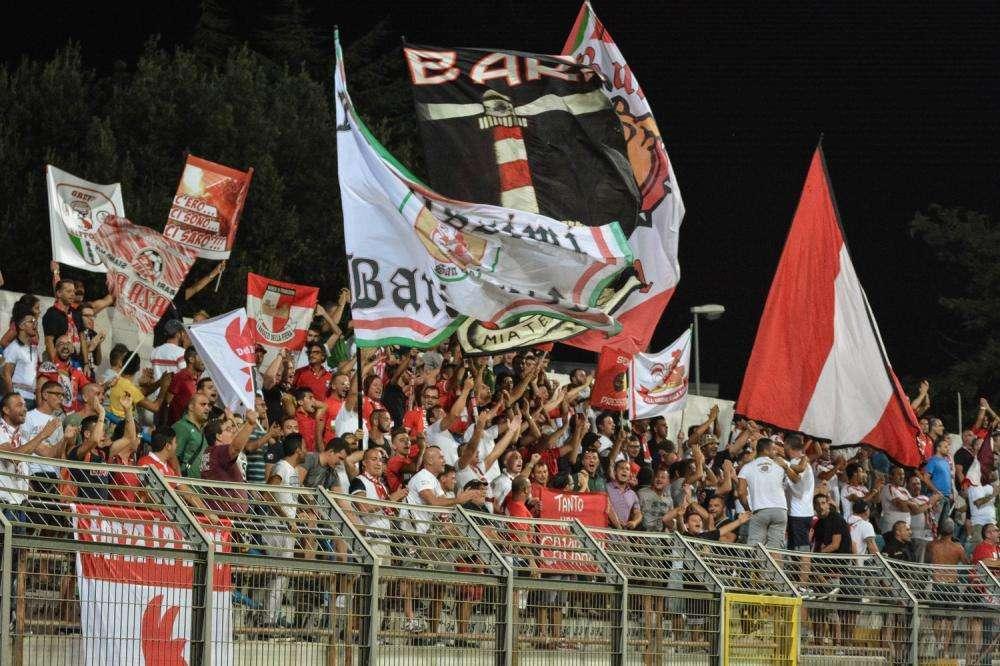 Il Bari e i derby - Col Molfetta quattro gare negli anni cinquanta, nel baratro della quarta serie