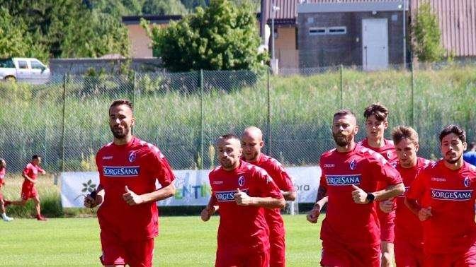 L'allenamento: lavoro tattico e calci piazzati. Domani la rifinitura
