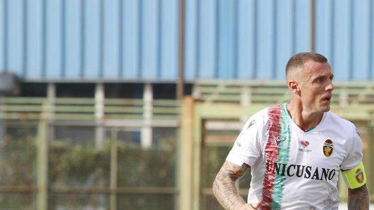 Da Conte a Defendi: un mare di ex Bari è già in festa