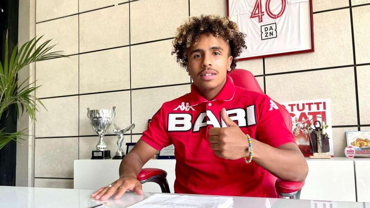 TuttoBari - Compagni a Cerignola, Strambelli vota Dorval: "Terzino offensivo e di qualità. Ieri era già a Bari vecchia"