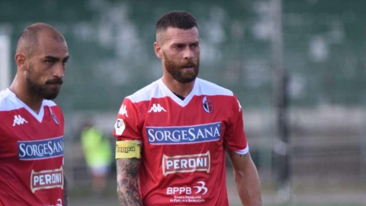 Bari-Ternana 1-1, galletti qualificati alla final four. Ad Antenucci risponde Vantaggiato. Rivivi il live
