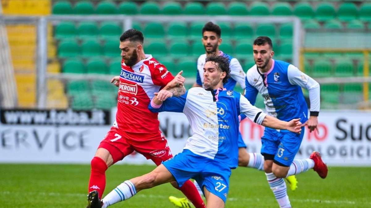 Il campionato - Palermo, manca la continuità. Teramo, una sola vittoria da novembre (col Bari)