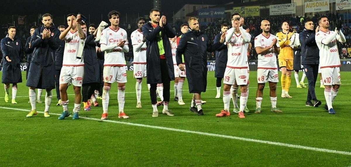 Bari, così non va: altra rimonta subita, i biancorossi si complicano la vita 