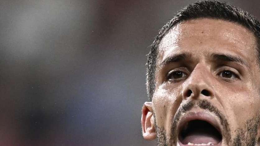 Meroni: "Mi sento pronto, ho spinto per Bari. Ruolo? Mi piace fare il braccetto. Con Caserta abbraccio sincero"