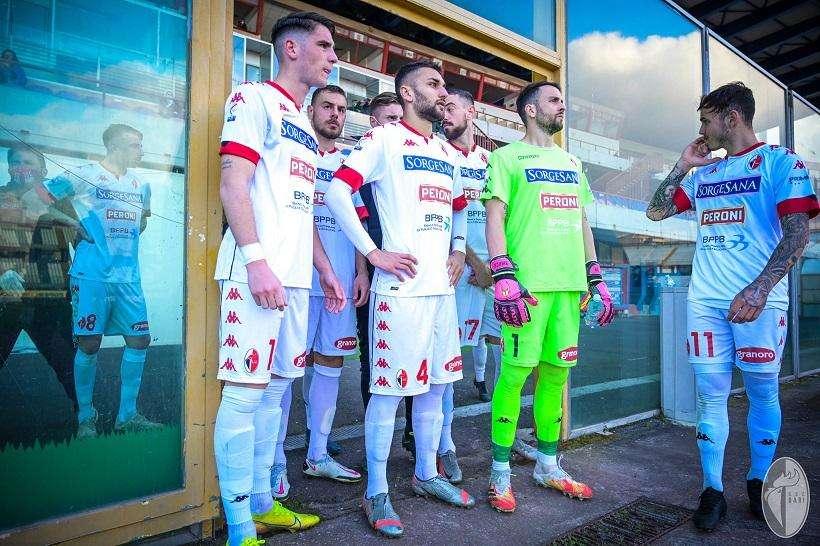 VIDEO - Bari, arriva il Foggia. Le sensazioni dei tifosi in vista del derby