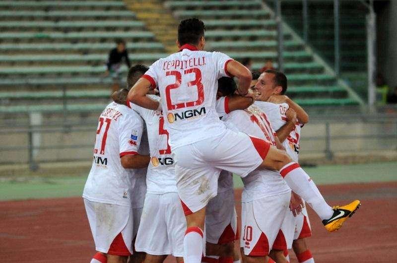 Bari, tour de force: si inizia a Crotone...