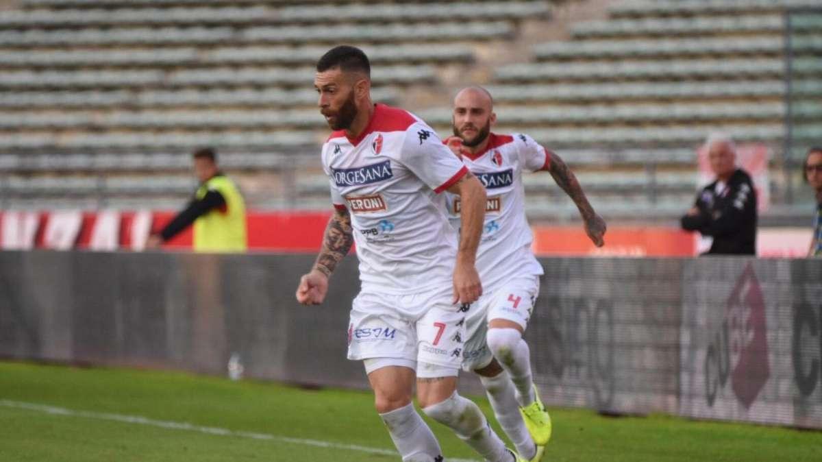 Verso la Cavese, i precedenti stagionali contro le campane: dal flop di Coppa alla prodezza di Sabbione all'andata. A Caserta fu secondo posto