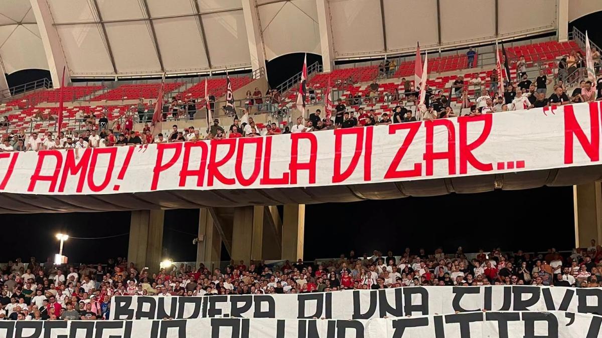 VIDEO - Protti, l'ultimo saluto di Bari. Il servizio della serata e le parole di ex compagni e istituzioni