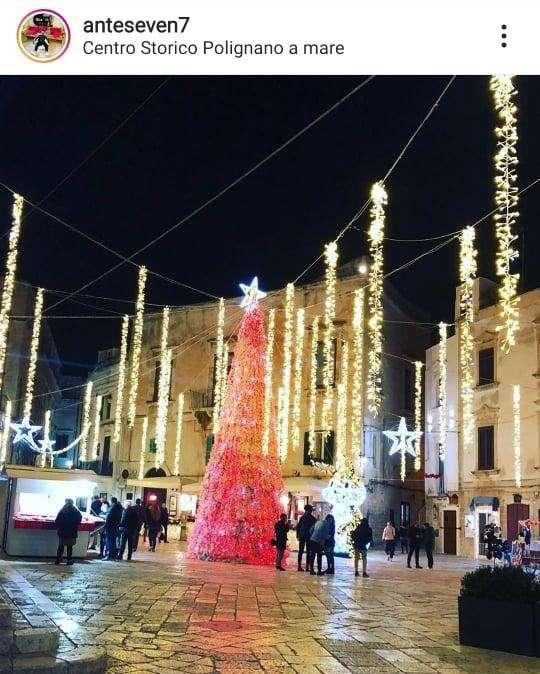Social - Antenucci a Polignano, Costa dona i primi regali. Folorunsho lacera il suo Gps. FOTO