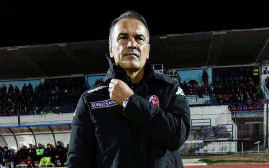 A Pagani per testare il carattere. Squadra che vince non si cambia. Vivarini, il caso Corazza e quello su Rieti-Reggina