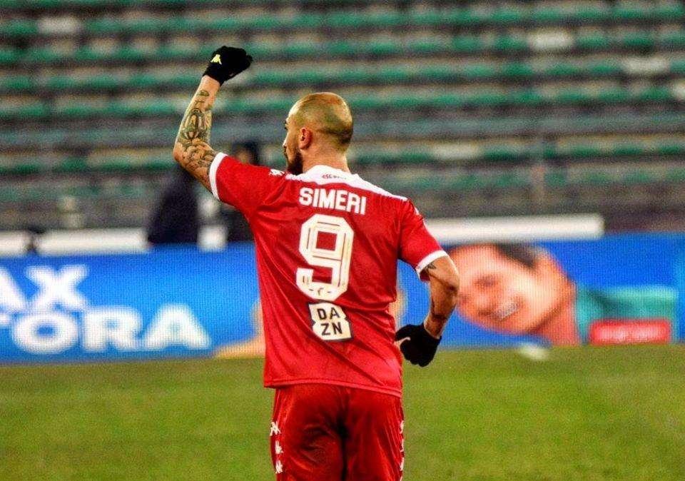 Simeri: "Speriamo passi tutto presto. Ripresa? Vogliamo terminare il campionato"