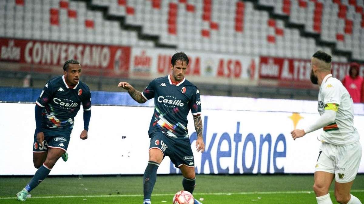 TeleBari - Aramu oggi in gruppo: va verso il reintegro. Menez? Due opzioni. Diaw...