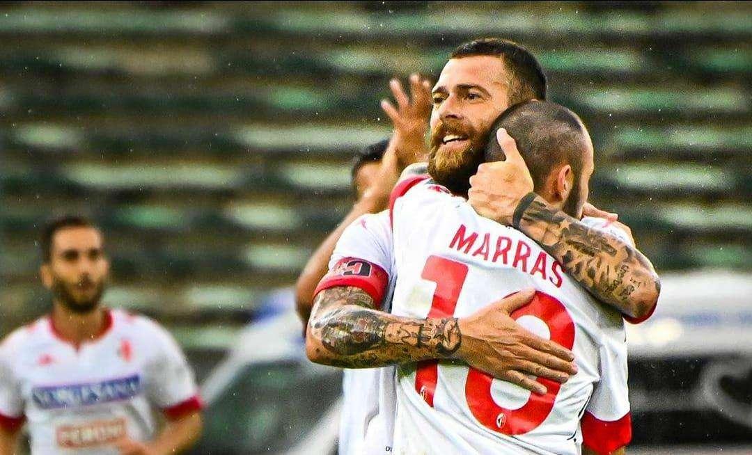 Bari, crisi senza fine: i top hanno deluso. Ma lo striscione è inaccettabile