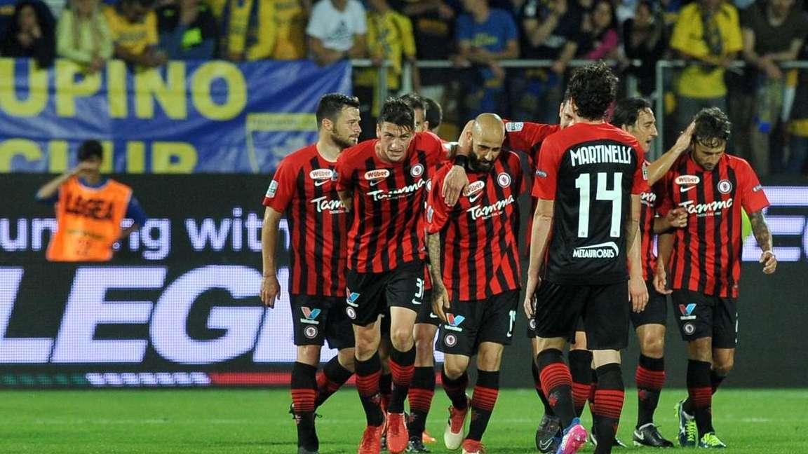 Le sentenze rovesciano il Girone C: fuori Bitonto e Picerno, ok il Foggia. Rebus sulla seconda ripescata: due favorite