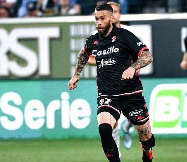 Antenucci scherza su Di Cesare: "Non riesce a respirare? Tanto, per come si allena...". E arriva un pegno per Molina e Benali...