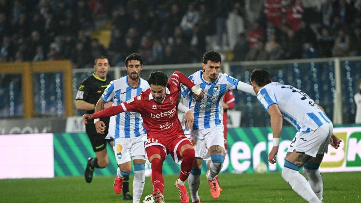 VIDEO - Bari (di nuovo) a picco. l'opinione dei tifosi...