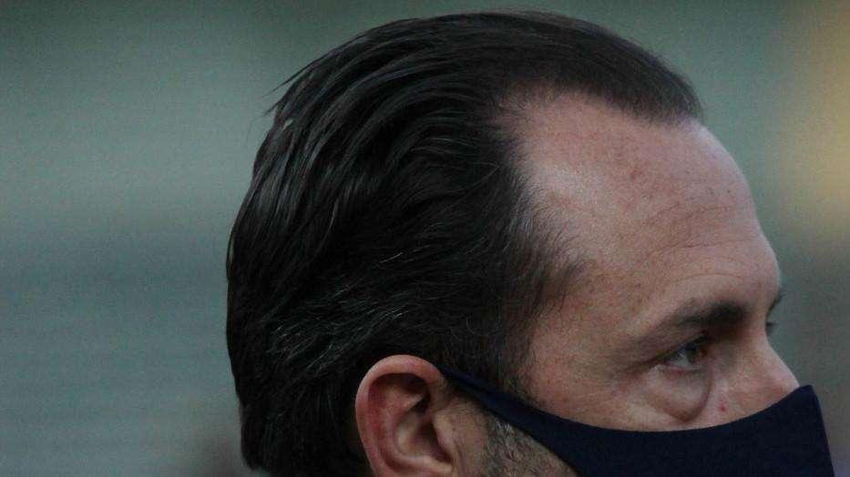 Lecco-Bari, tifosi biancorossi contro la società: "De Laurentiis, non ne possiamo più"