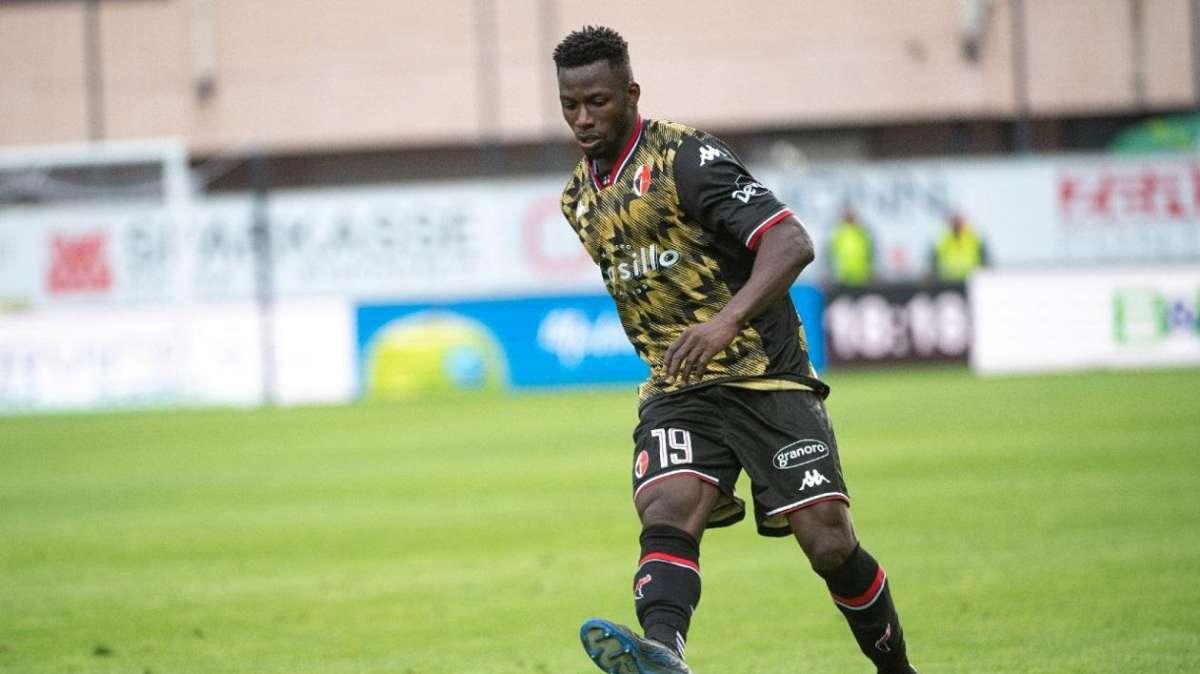 Cosenza-Bari, 25 i convocati. Guiebre torna a disposizione, out Maiello, Diaw e Puscas