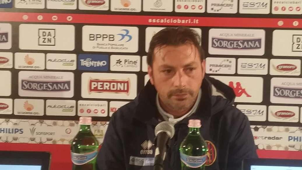Potenza, mister Raffaele: "Sconfitta brucia, episodi netti. Abbiamo schiacciato il Bari"