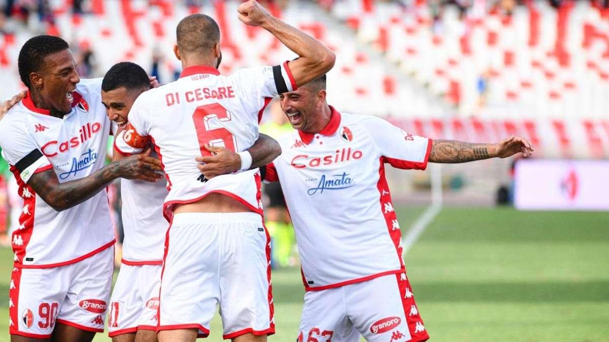 Bari, otto tappe alla fine sognando la A: il cammino della truppa di Mignani 
