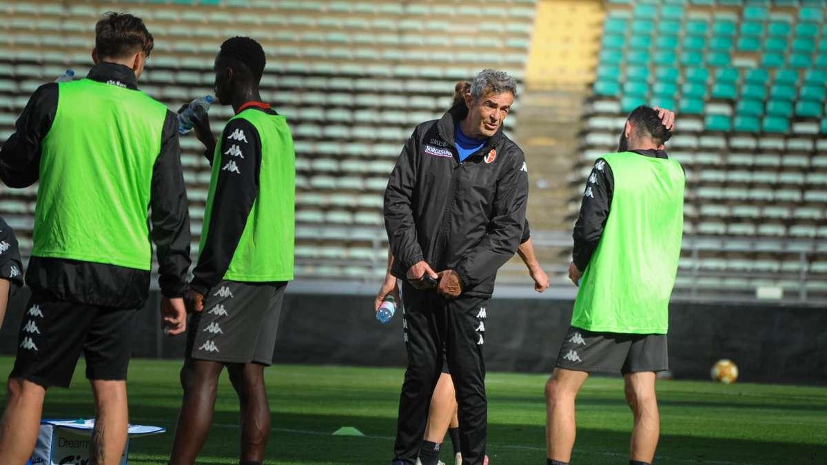 Pidone: "Bari? Troppi alti e bassi. Forse paga i cambi in panchina"