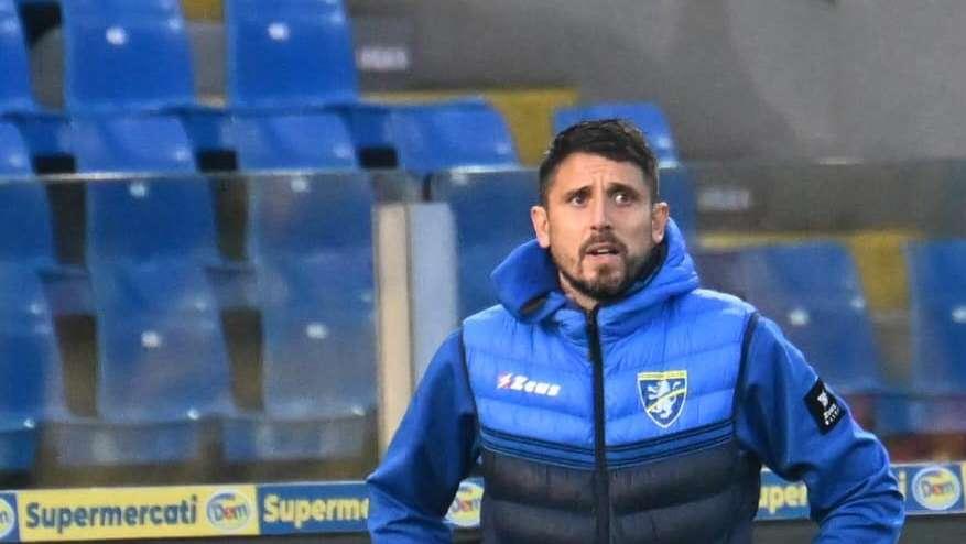 Salta la panchina a Frosinone: esonerato Greco. La nota 