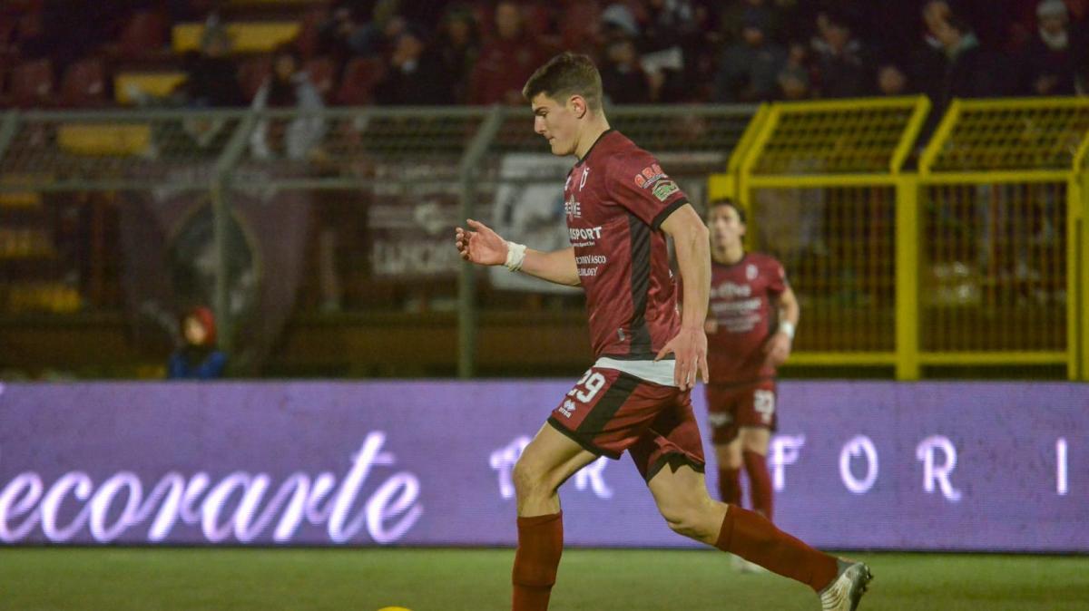 Il mercato delle altre - Andrea Moretti ad un passo dal Cosenza. Haoudi va al Foggia. Mancuso nel mirino del Catania
