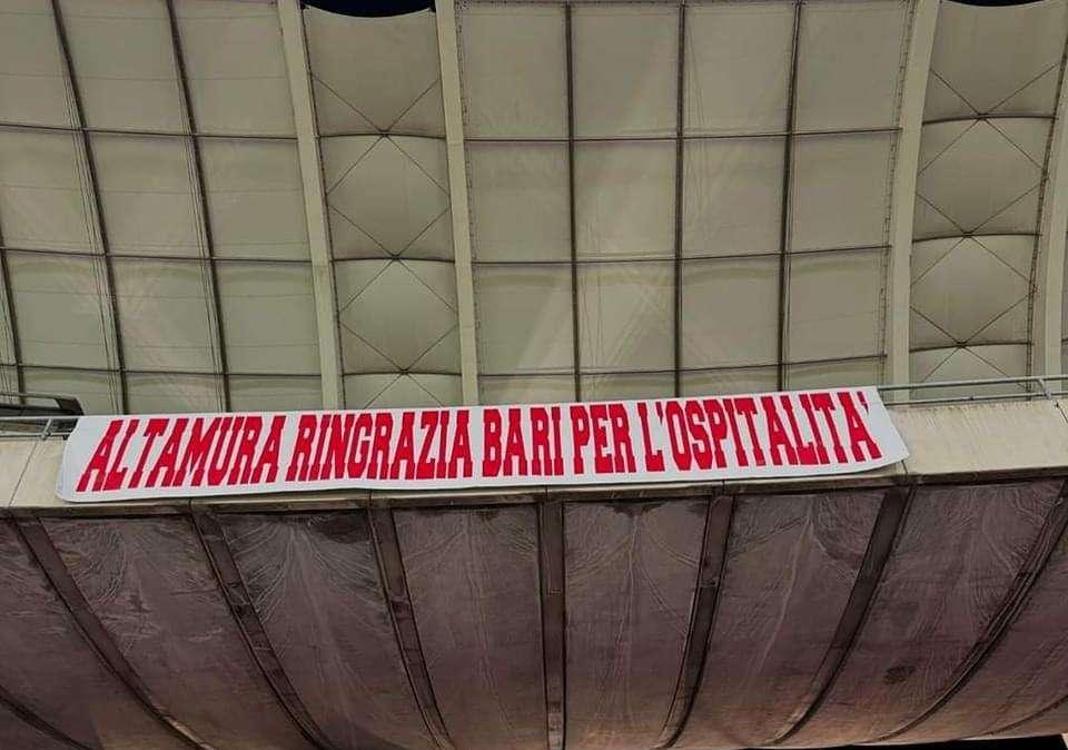 Il Foggia sbanca il San Nicola: esordio amaro per l'Altamura. I tifosi: "Grazie Bari"  
