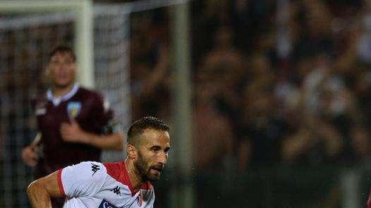 Bari, ecco i numeri di maglia: la 10 passa a Floriano. Capitan Di Cesare conferma la 6, Antenucci si prende la 7