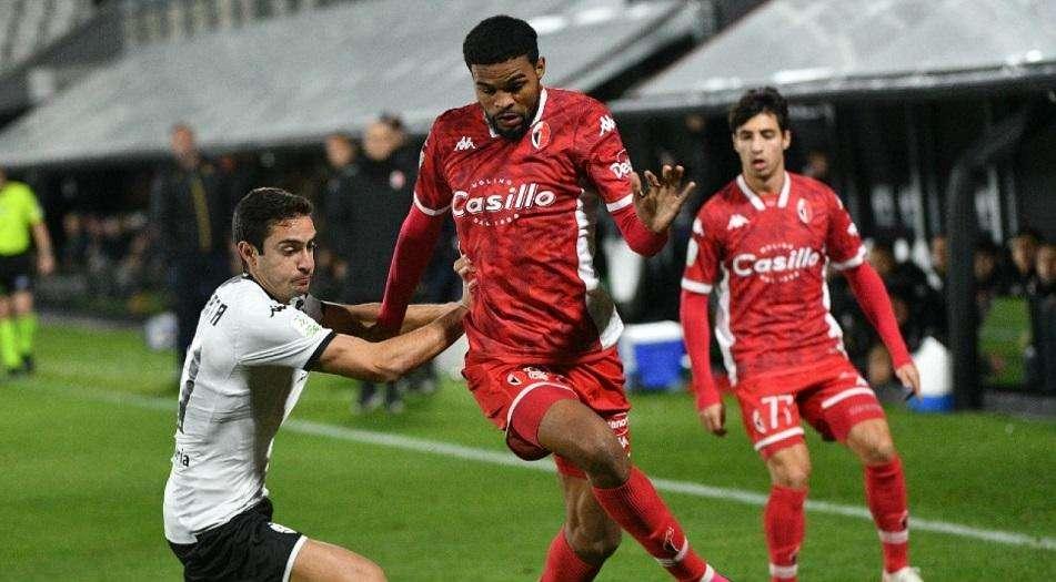 Bari-Cosenza, per i bookmakers biancorossi favoriti. Ma non di molto 