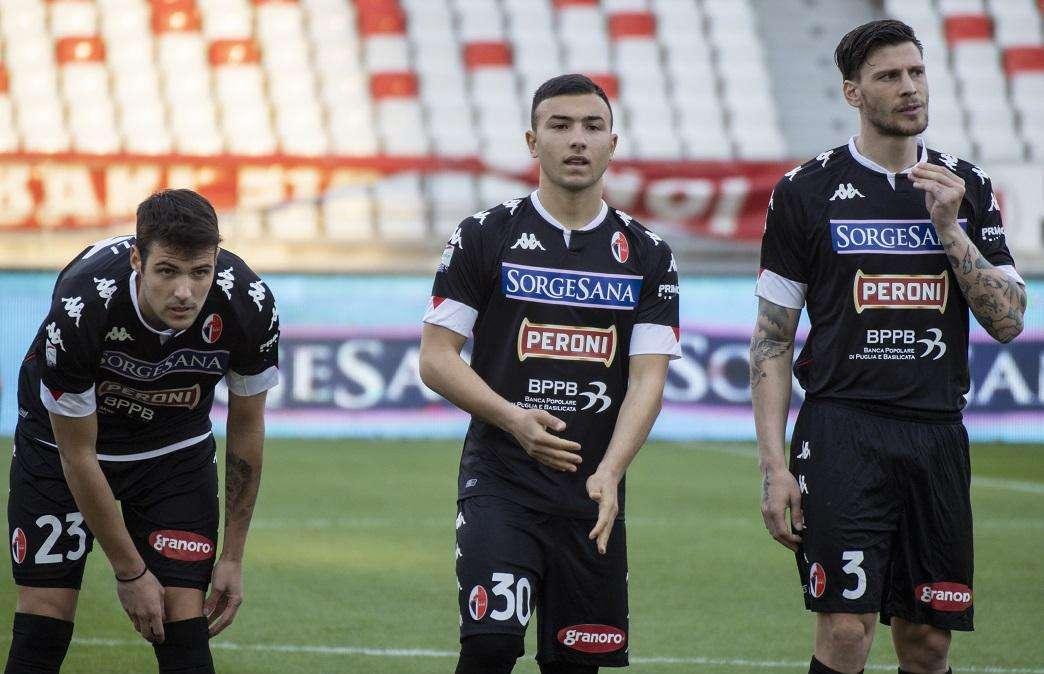 Mane e Mercurio: annata sin qui deludente a Napoli. Bene Hysaj