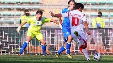 Fernando Forestieri in gol contro l'Empoli